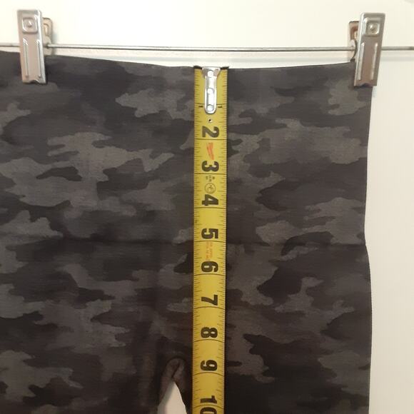 Spanx Leggings Womens Small Gray Camo Stretch - Picture 5 of 6
